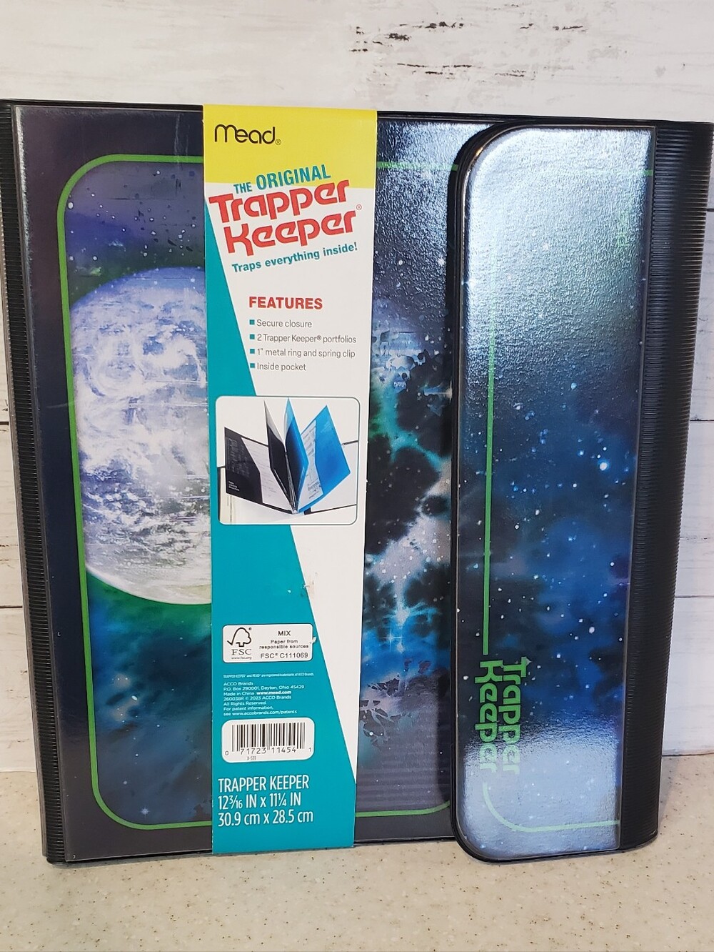Mead Trapper Keeper Moon Space Galaxy Binder New Retro 3 Ring Clipboard Pockets